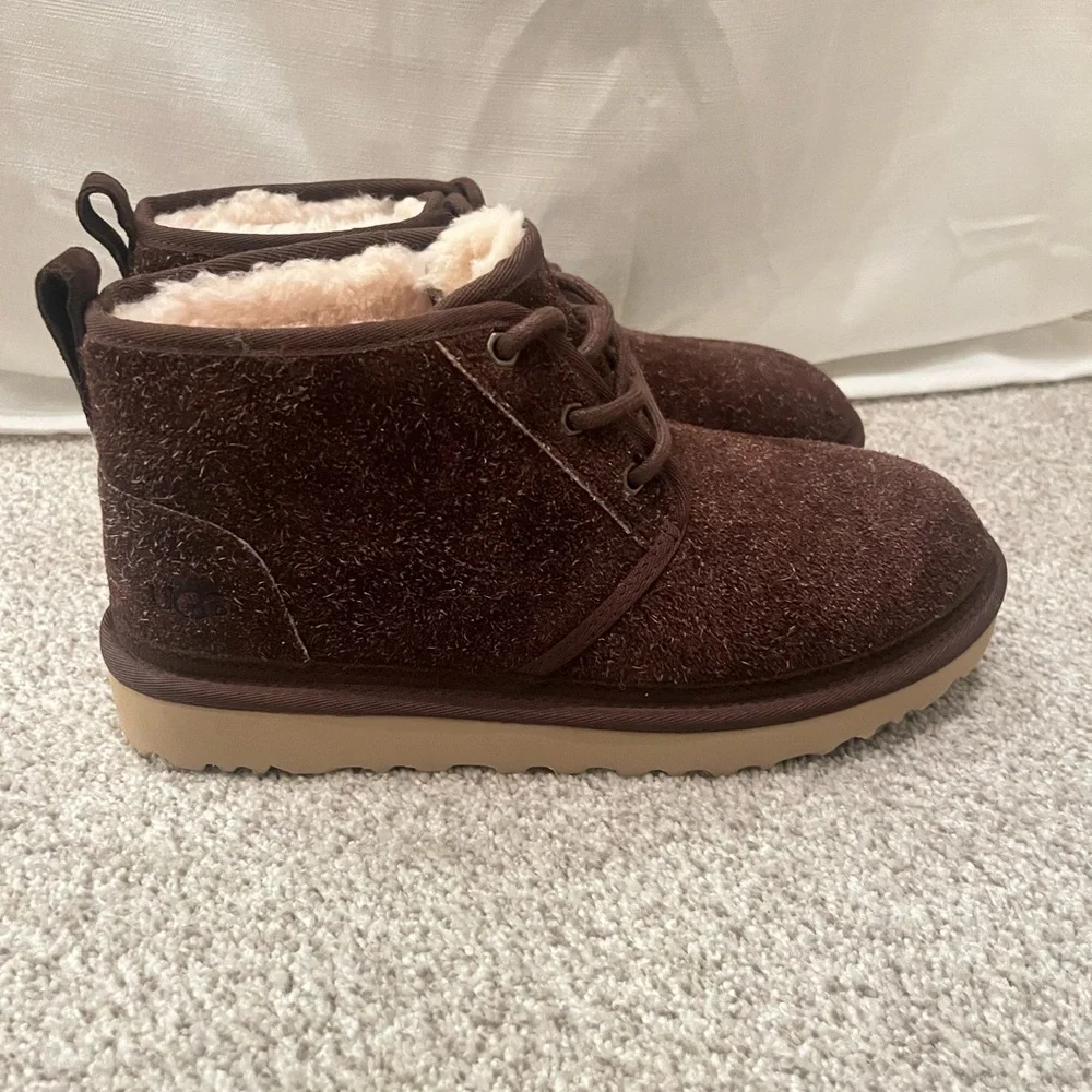 NEW UGG Neumel Shaggy Suede Chukka